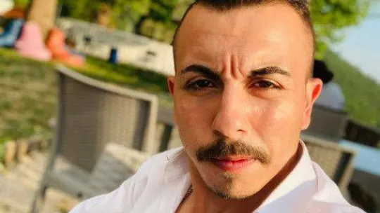 Bursa'da iş yerinde fenalık geçiren genç odasında ölü bulundu