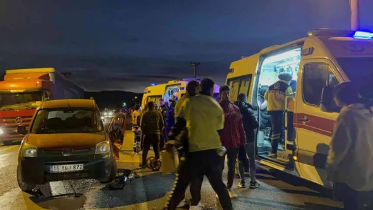 Bursa'da işçi servisi kaza yaptı: 7 yaralı