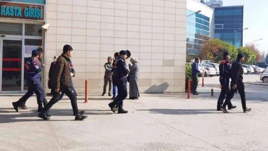 Bursa'da kaçak 10 göçmen yakalandı