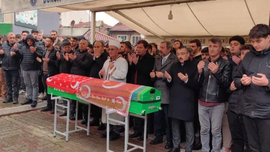 Bursa'da kazada ölen genç gözyaşları arasında toprağa verildi