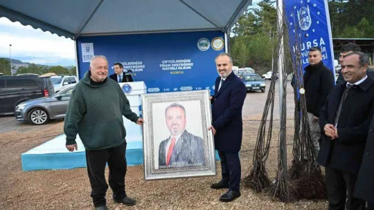 Bursa'da kırsaldaki çiftçilere 20 bin fidan dağıtıldı