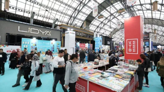 Bursa'da kitap günleri tüm coşkusuyla sürüyor