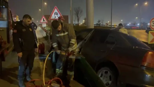 Bursa'da kontrolden çıkan otomobil bariyerlere saplandı: 5 yaralı