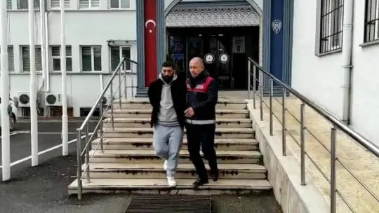 Bursa'da lüks araçların farlarını çalan şüpheli kıskıvrak yakalandı