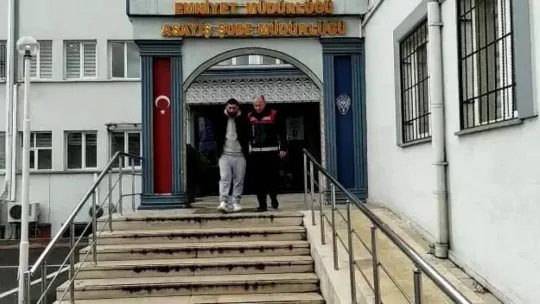 Bursa'da lüks araçların farlarını çalan şüpheli kıskıvrak yakalandı