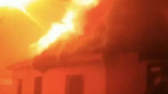 Bursa'da müstakil ev alev alev yandı