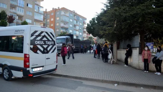 Bursa'da okul servisi fiyatlarına ara zam geldi