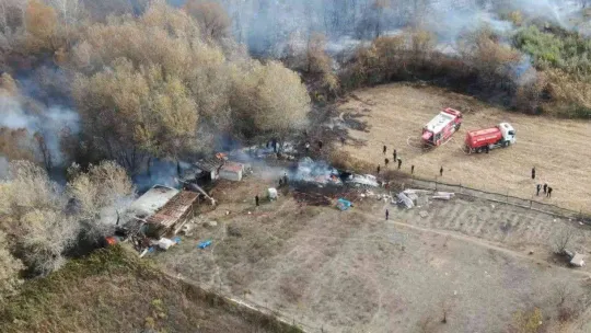 Bursa'da ormanlık alanda korkutan yangın havadan görüntülendi