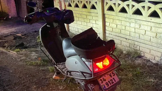 Bursa'da otomobille çarpışan motosikletteki kurye yaralandı