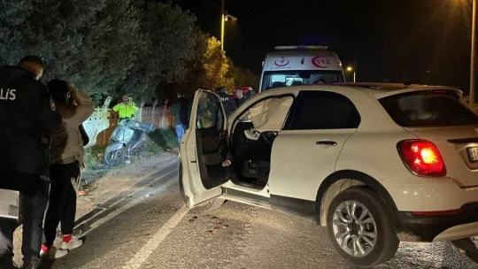 Bursa'da otomobille çarpışan motosikletteki kurye yaralandı