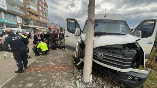 Bursa'da servis minibüsünde can pazarı...