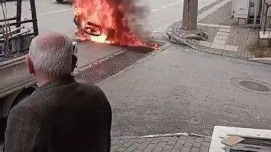 Bursa'da seyir halindeki motosiklet alev topuna döndü