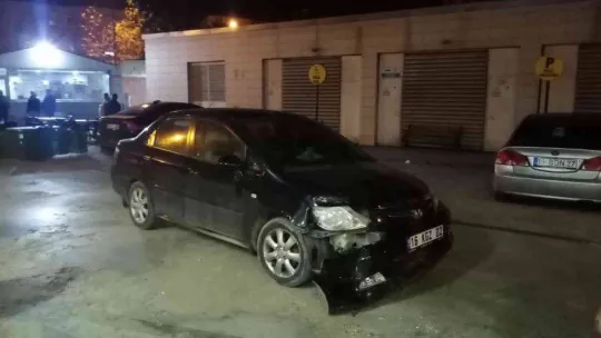 Bursa'da seyir halindeyken araca silahlı saldırı: 1 yaralı