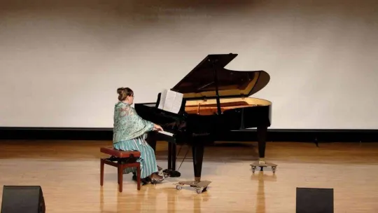 Bursa'da Türk kadınına uluslararası bakış