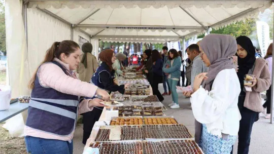 Bursa'da üniversitelilere 'Hoş geldin' şöleni