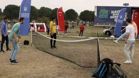 Bursa'da üniversitelilere 'Hoş geldin' şöleni