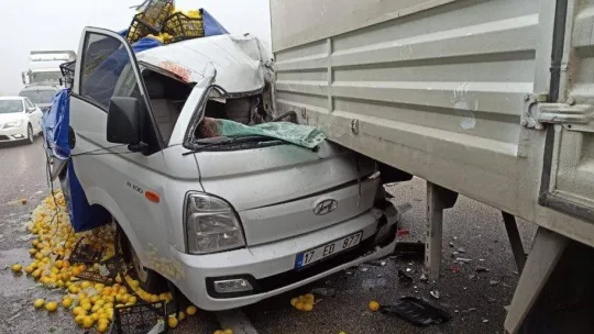 Bursa'da yoğun sis nedeniyle 9 farklı noktada 22 araç kaza yaptı: 6 yaralı