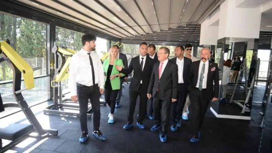 Bursa'nın en büyük spor tesisleri hizmete açıldı