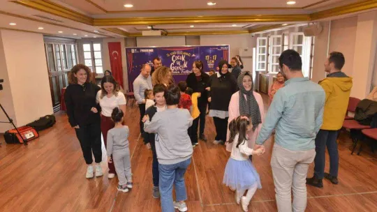 Bursa'nın her köşesinde tiyatro