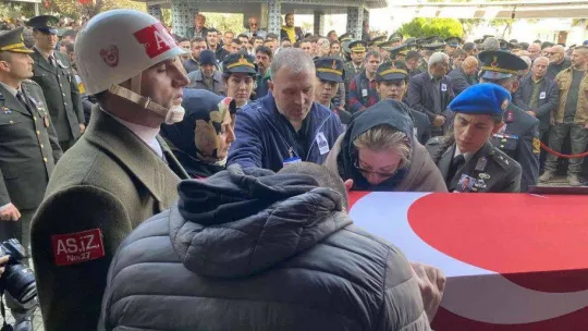 Bursalı şehit gözyaşları eşliğinde son yolculuğuna uğurlandı