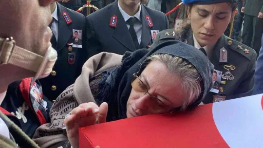 Bursalı şehit gözyaşları eşliğinde son yolculuğuna uğurlandı