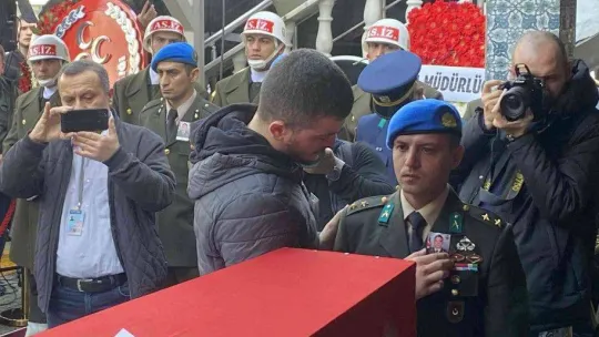 Bursalı şehit gözyaşları eşliğinde son yolculuğuna uğurlandı