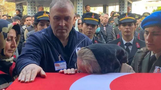 Bursalı şehit gözyaşları eşliğinde son yolculuğuna uğurlandı