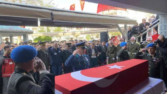 Bursalı şehit gözyaşları eşliğinde son yolculuğuna uğurlandı