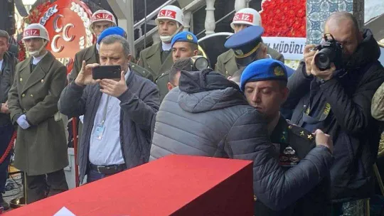 Bursalı şehit gözyaşları eşliğinde son yolculuğuna uğurlandı