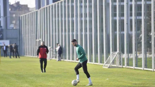 Bursaspor'da devre arası çalışmaları başladı