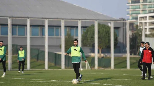 Bursaspor'da devre arası çalışmaları başladı