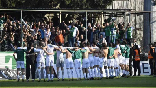 Bursaspor'da ilk deplasman galibiyetinin mutluluğu yaşanıyor