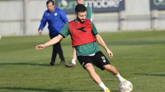 Bursaspor kampa girdi