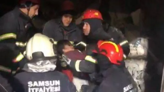 Büyük çaba, inanılmaz kurtuluş, 9 yaşındaki çocuk 28 saat sonra kurtarıldı