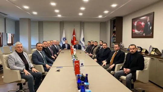 Büyükataman, Bursa'da iş adamlarının taleplerini dinledi