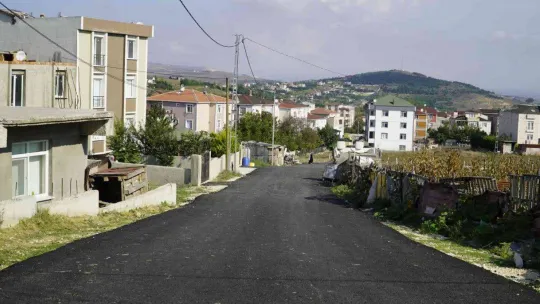 Büyükçekmece'de 11 mahallede yol bakım ve onarım çalışmaları yapılıyor