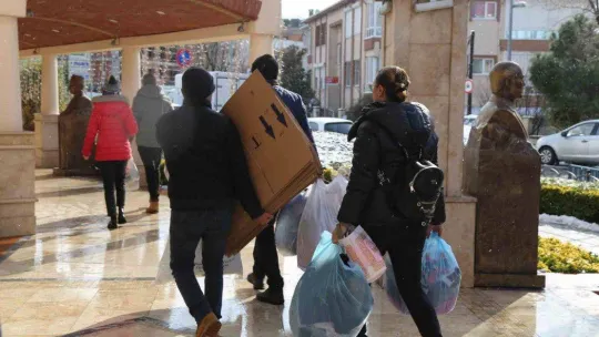 Büyükçekmeceliler 'Depremzedeler için 'Tek Yürek' oldu