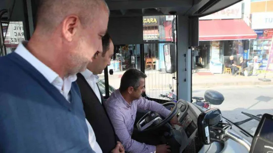 Büyükşehir Belediyesi otobüs şoförlerine eğitim