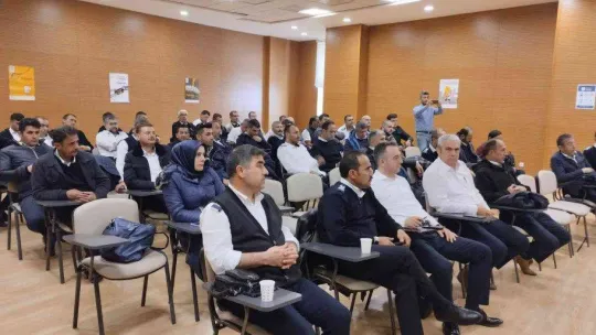 Büyükşehir Belediyesi otobüs şoförlerine eğitim