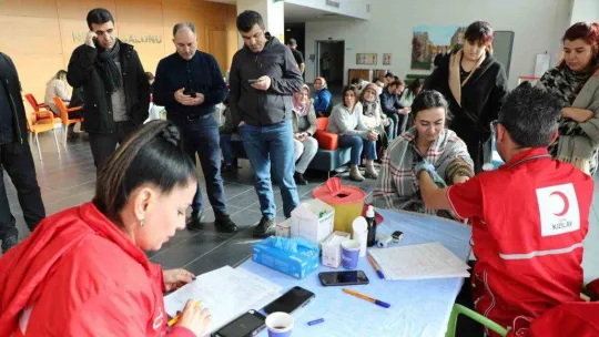 Büyükşehir'den depremzedeler için kan bağışı kampanyası