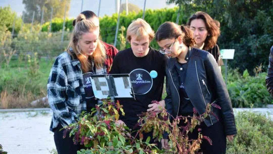 Büyükşehir'den, genç beyinlere destek