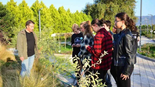 Büyükşehir'den, genç beyinlere destek