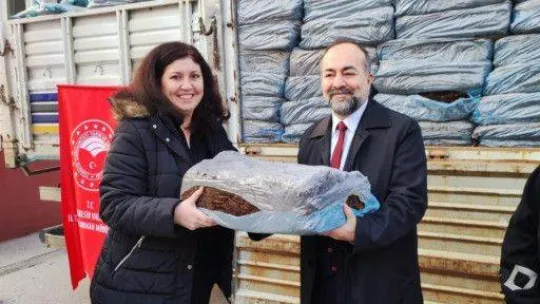 Büyükşehir'den üreticiye 10 ton kompost desteği