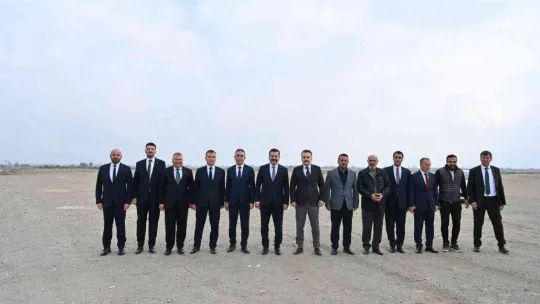 Büyükşehir, Edremit Ülkü Yolu'nu yeniliyor