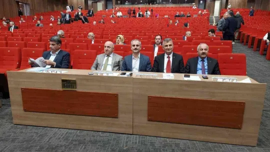 Büyükşehir meclisinde ekmek tartışması