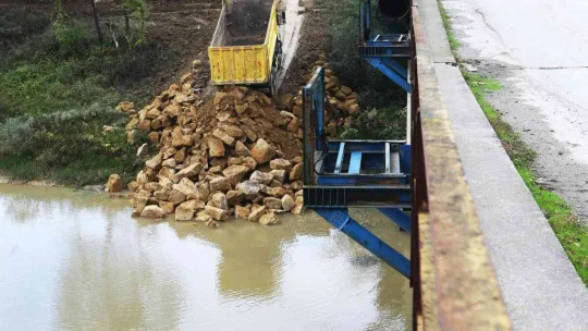 Büyükşehir, Mollaköy Köprüsü'nde çalışmalara başladı