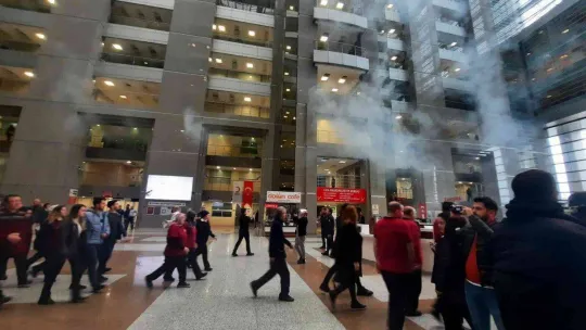 Çağlayan Adliyesi'nde gerçeği aratmayan yangın tatbikatı