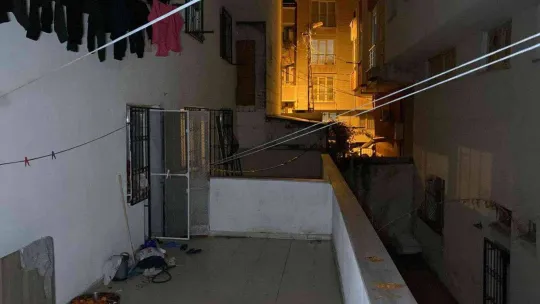 Çamaşır asarken 5'inci kattan düştü