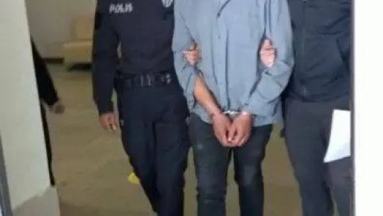 Camiden ve okuldan hırsızlık yaptığı iddia edilen şüpheli yakalandı