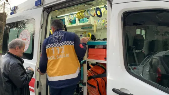 Camları silerken 4'üncü kattan düştü